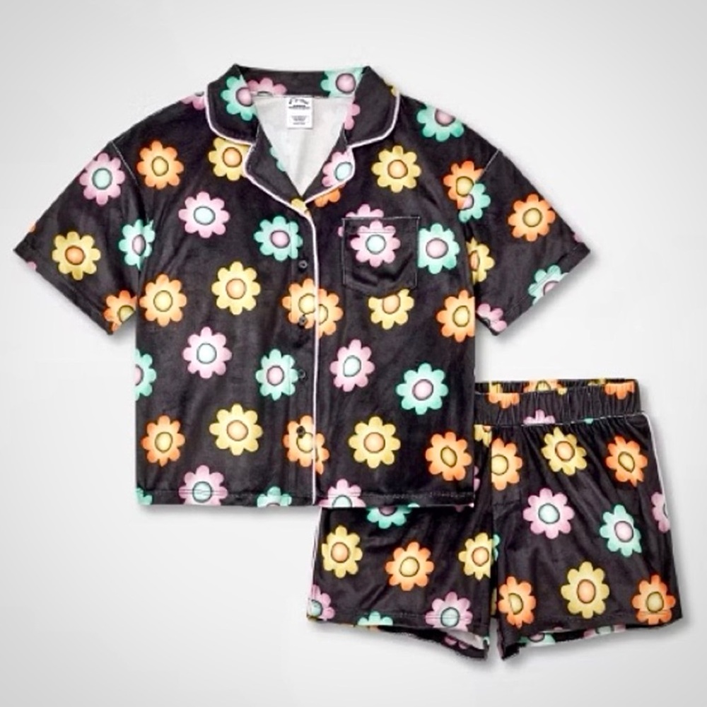 Art Class Girl’s Retro Floral Pajama Set size XXL 16/18